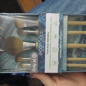 Eco tools 5 pc brush set